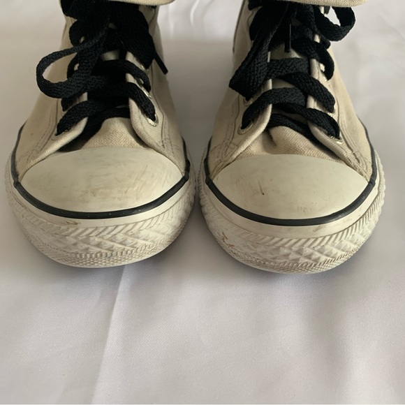 beige and blue converse - Picture 4 of 8